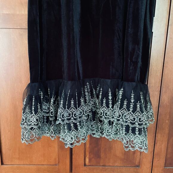 Pomander Place Black Velvet Lillith Dress Lace Maxi Size XXL NEW - Picture 5 of 10